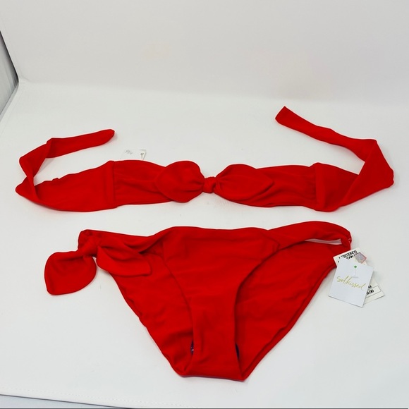 Sol Kissed**Red Bikini**Medium**$158 - Picture 4 of 4